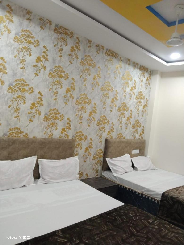 Hotel Somnath Inn Удджайн Екстер'єр фото