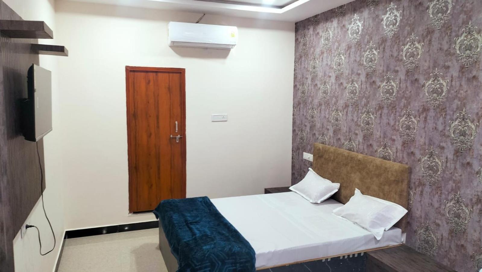 Hotel Somnath Inn Удджайн Екстер'єр фото